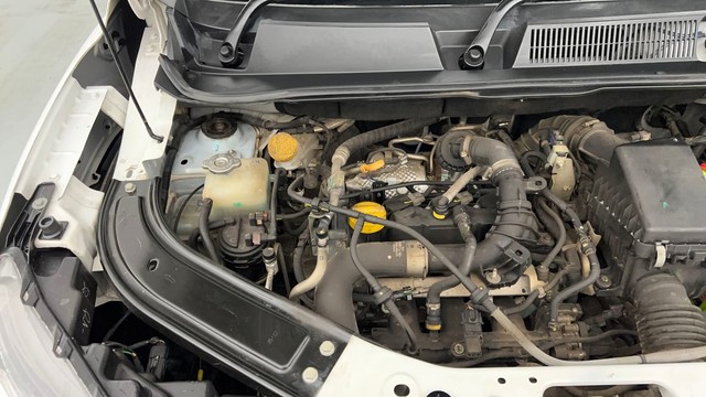 Second-hand 2022 Renault Kiger RXZ Turbo CVT for sale in Lucknow-31