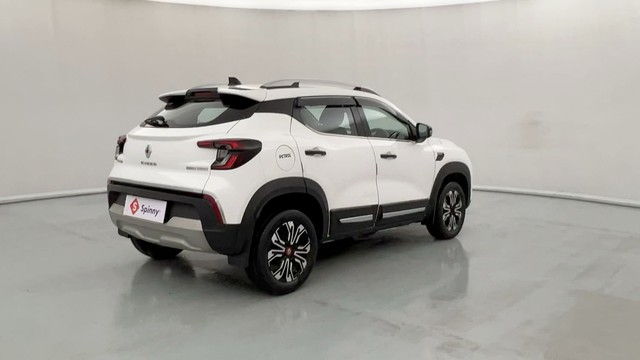 Second-hand 2022 Renault Kiger RXZ Turbo CVT for sale in Lucknow-3