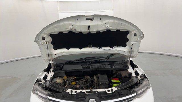 Second-hand 2022 Renault Kiger RXZ Turbo CVT for sale in Lucknow-8