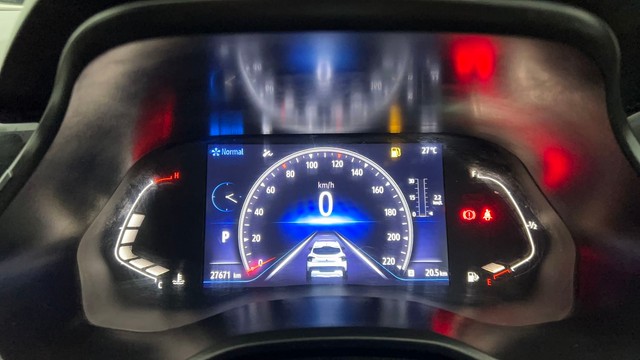 Second-hand 2022 Renault Kiger RXZ Turbo CVT for sale in Lucknow-13