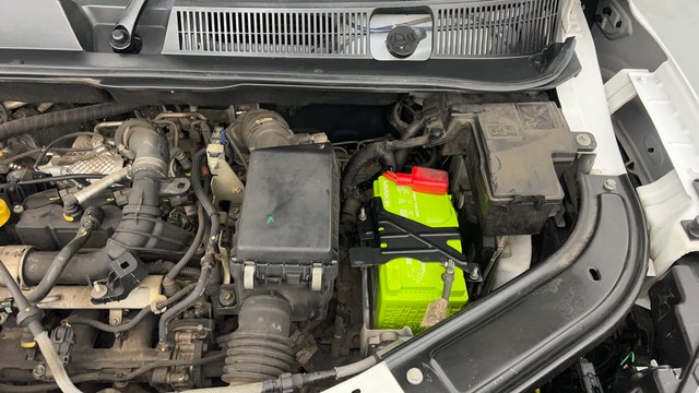 Second-hand 2022 Renault Kiger RXZ Turbo CVT for sale in Lucknow-36