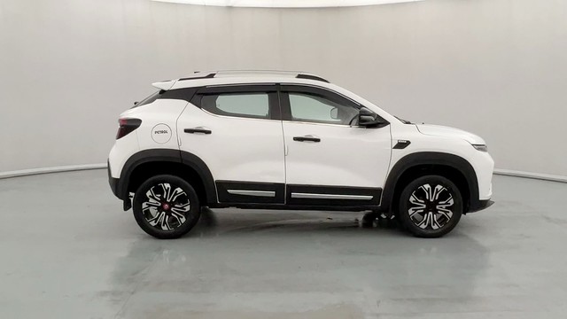 Second-hand 2022 Renault Kiger RXZ Turbo CVT for sale in Lucknow-2