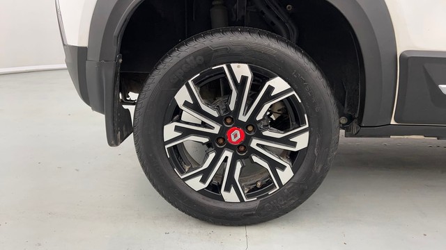 Second-hand 2022 Renault Kiger RXZ Turbo CVT for sale in Lucknow-18