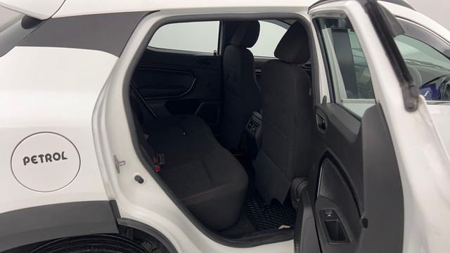 Second-hand 2022 Renault Kiger RXZ Turbo CVT for sale in Lucknow-25