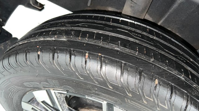 Second-hand 2022 Renault Kiger RXZ Turbo CVT for sale in Lucknow-38