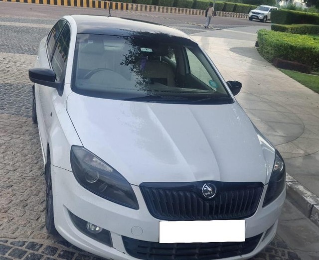 Second-hand 2015 Skoda Rapid 1.5 TDI Elegance for sale in Lucknow-2