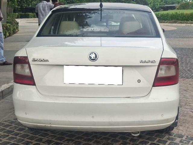 Second-hand 2015 Skoda Rapid 1.5 TDI Elegance for sale in Lucknow-1