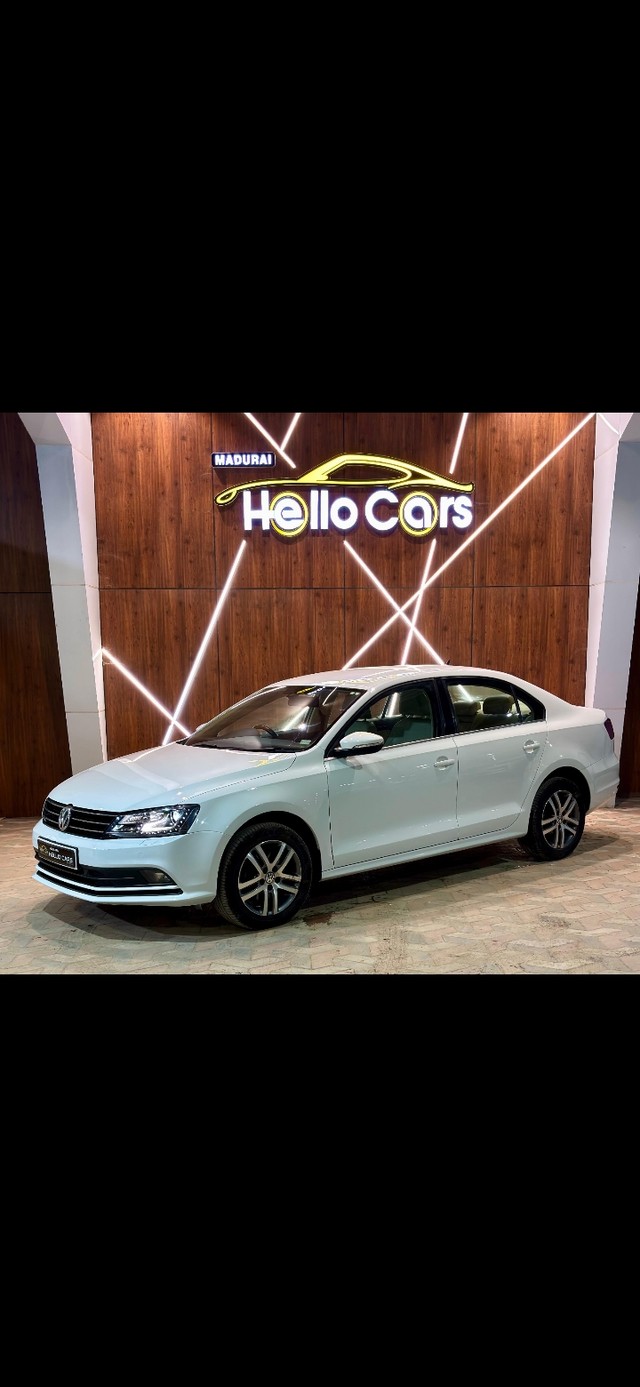 Second-hand 2016 Volkswagen Jetta 2.0L TDI Highline AT for sale in Madurai-3