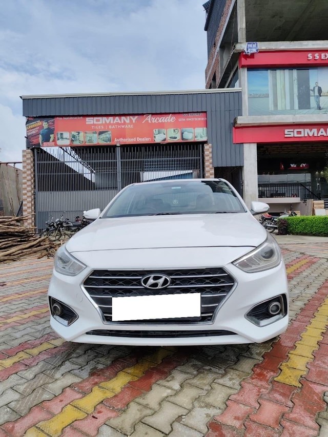 Second-hand 2019 Hyundai Verna CRDi 1.6 SX Option for sale in Sambhal-5