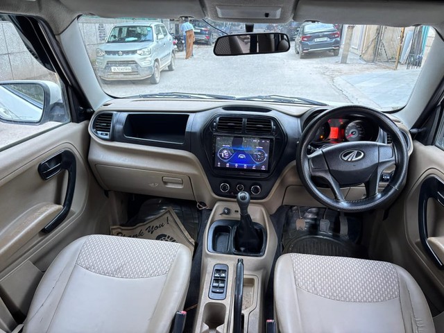 Second-hand 2016 Mahindra TUV 300 T6 for sale in New Delhi-12