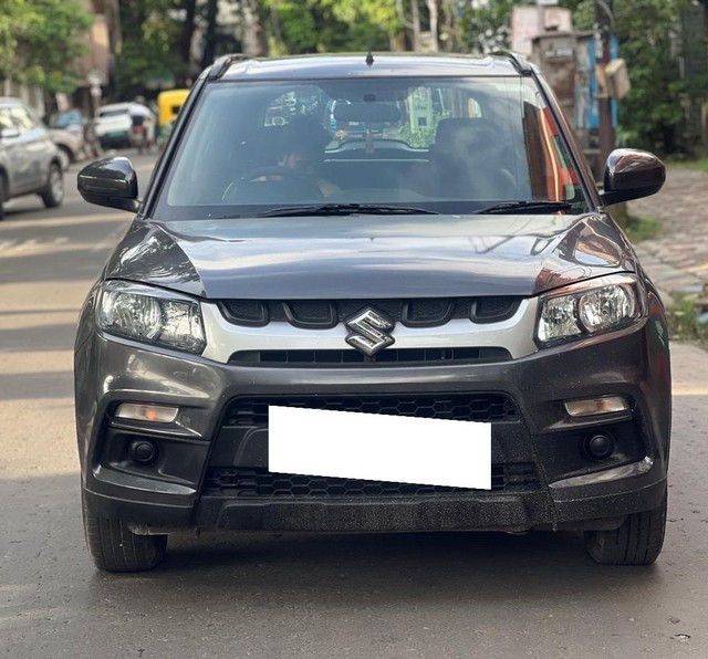 Second-hand 2016 Maruti Suzuki Vitara Brezza VDi Option for sale in Kolkata-10
