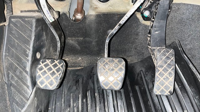 Second-hand 2023 Volkswagen Virtus Topline for sale in Hyderabad-14