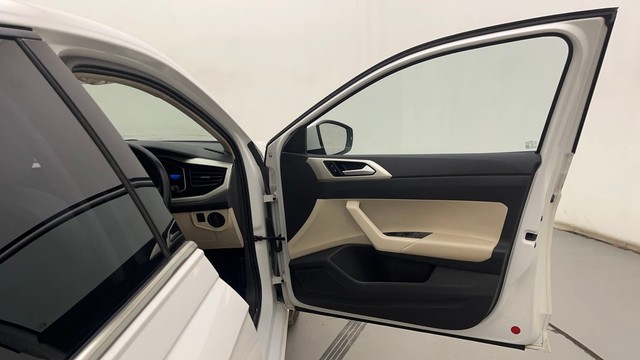 Second-hand 2023 Volkswagen Virtus Topline for sale in Hyderabad-16