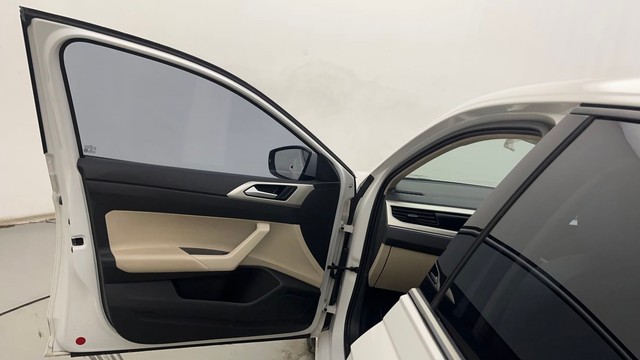 Second-hand 2023 Volkswagen Virtus Topline for sale in Hyderabad-32