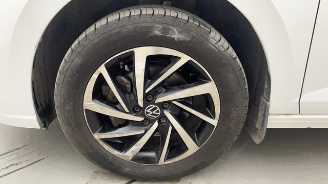 Second-hand 2023 Volkswagen Virtus Topline for sale in Hyderabad-20