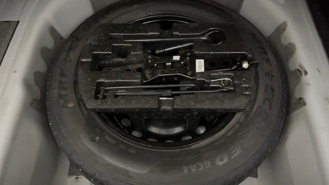 Second-hand 2023 Volkswagen Virtus Topline for sale in Hyderabad-21