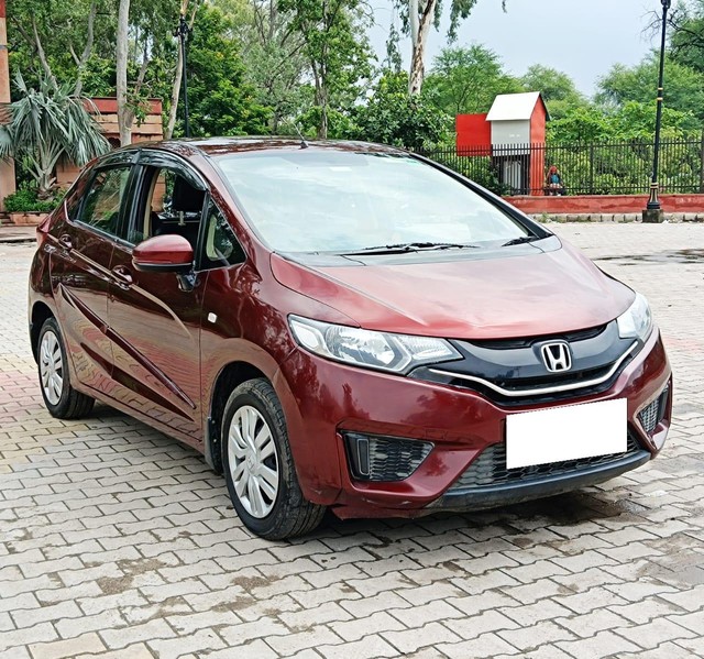 Second-hand 2015 Honda Jazz 1.5 S i DTEC for sale in Kota-0