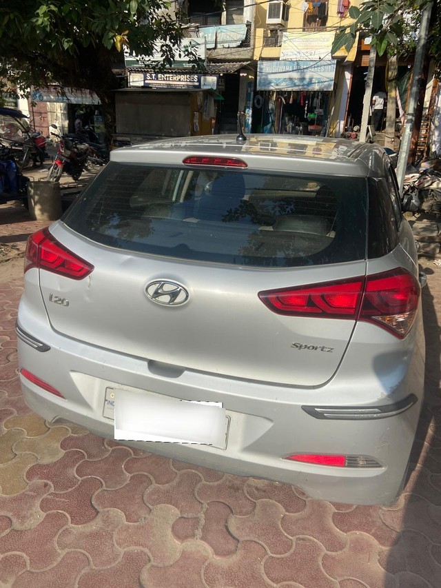 Second-hand 2018 Hyundai i20 1.2 Spotz for sale in Noida