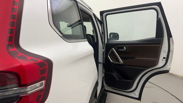 Second-hand 2022 Mahindra Scorpio N Z8 Diesel AT for sale in Hyderabad-34