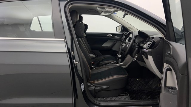 Second-hand 2022 Skoda Kushaq 1.5 TSI Ambition for sale in Chandigarh-15