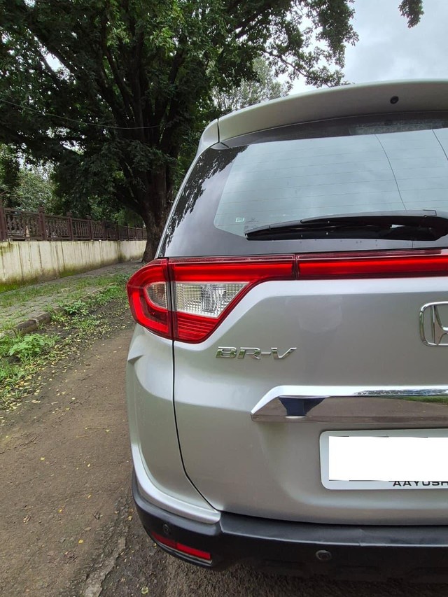 Second-hand 2019 Honda BR-V i-VTEC V CVT for sale in Pune-10