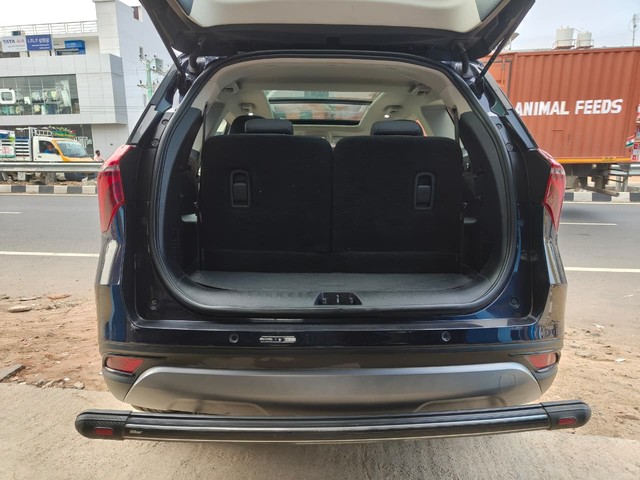 Second-hand 2022 Mahindra XUV700 AX5 7 Str Diesel BSVI for sale in Erode-8