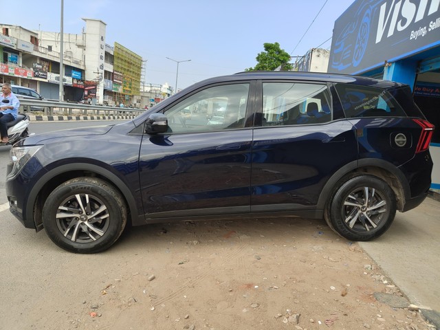 Second-hand 2022 Mahindra XUV700 AX5 7 Str Diesel BSVI for sale in Erode-3