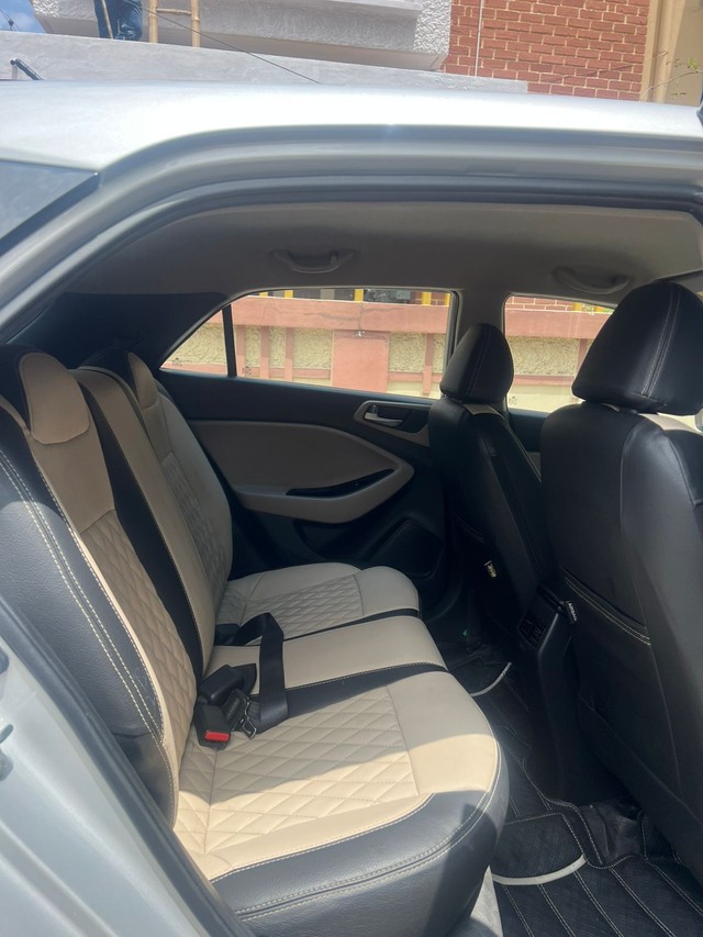 Hyundai i20 1.2 Asta Second-hand 2018 Hyundai i20 1.2 Asta for sale in Mysore-9