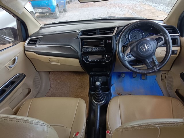 Second-hand 2017 Honda Amaze VX i DTEC for sale in Erode-5