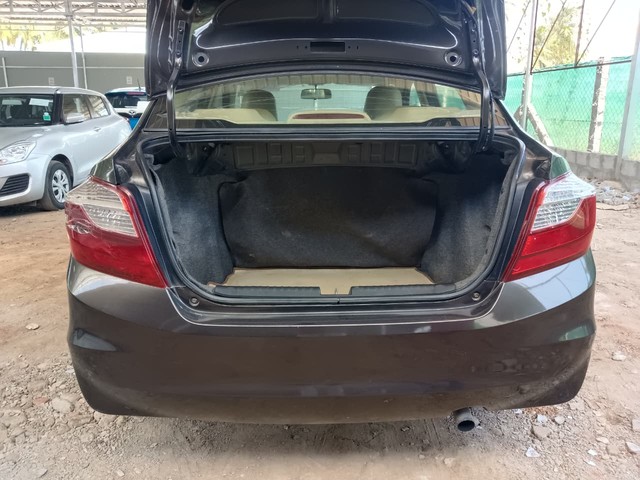 Second-hand 2017 Honda Amaze VX i DTEC for sale in Erode-4