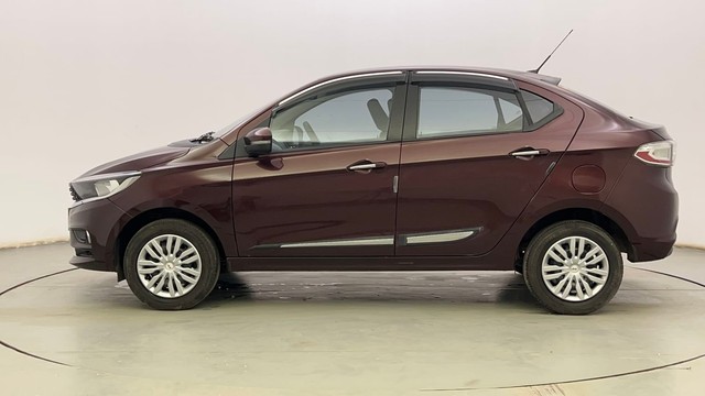 Second-hand 2022 Tata Tigor XZ for sale in Kolkata-6