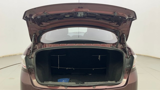 Second-hand 2022 Tata Tigor XZ for sale in Kolkata-9