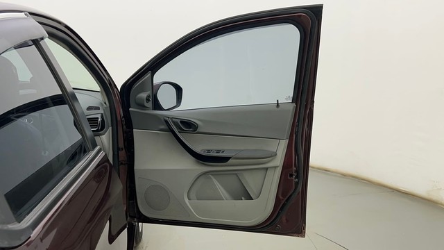 Second-hand 2022 Tata Tigor XZ for sale in Kolkata-16