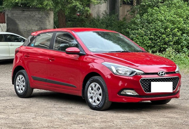Hyundai i20 Sportz 1.2 Second-hand 2016 Hyundai i20 Sportz 1.2 for sale in Nashik-0