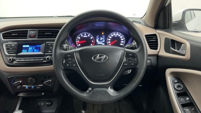 Second-hand 2018 Hyundai i20 Sportz 1.2 for sale in Mumbai-35