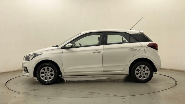 Second-hand 2018 Hyundai i20 Sportz 1.2 for sale in Mumbai-6