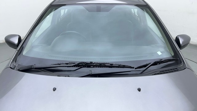 Second-hand 2018 Maruti Ciaz Petrol for sale in Noida-10