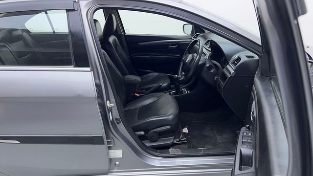 Second-hand 2018 Maruti Ciaz Petrol for sale in Noida-15