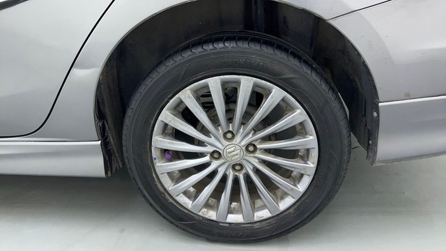 Second-hand 2018 Maruti Ciaz Petrol for sale in Noida-19