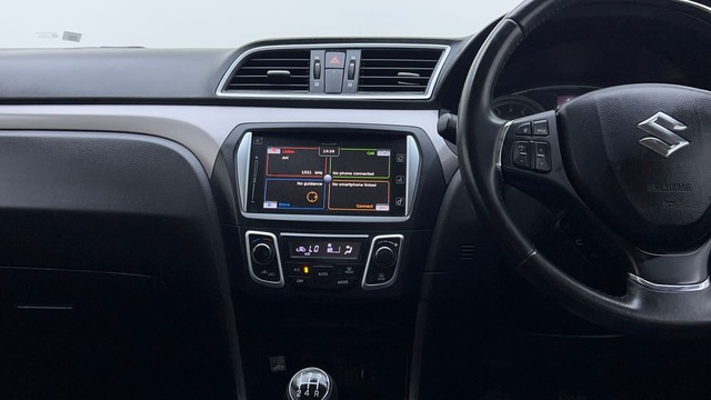 Second-hand 2018 Maruti Ciaz Petrol for sale in Noida-30