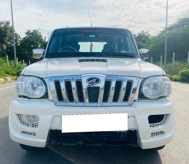 Second-hand 2014 Mahindra Scorpio VLX 2WD BSIII for sale in Ahmedabad-5
