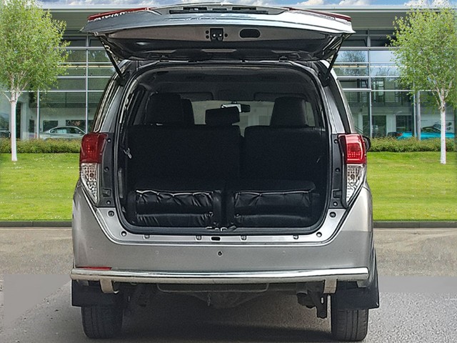 Second-hand 2019 Toyota Innova Crysta 2.4 G Plus MT BSIV for sale in New Delhi-21