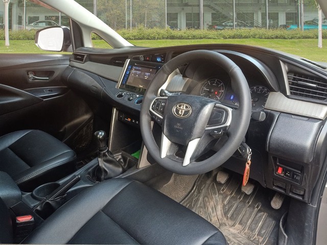Second-hand 2019 Toyota Innova Crysta 2.4 G Plus MT BSIV for sale in New Delhi-6