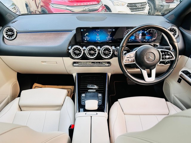 Second-hand 2022 Mercedes-Benz GLA 220d BSVI for sale in Faridabad-5