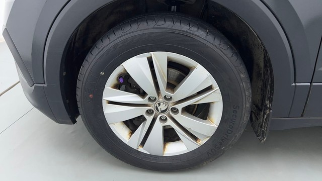 Second-hand 2022 Skoda Kushaq 1.5 TSI Ambition for sale in Noida-20