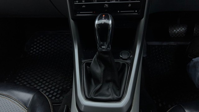 Second-hand 2022 Skoda Kushaq 1.5 TSI Ambition for sale in Noida-12