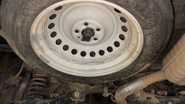 Second-hand 2021 Mahindra XUV700 AX5 5Str AT for sale in Noida-21