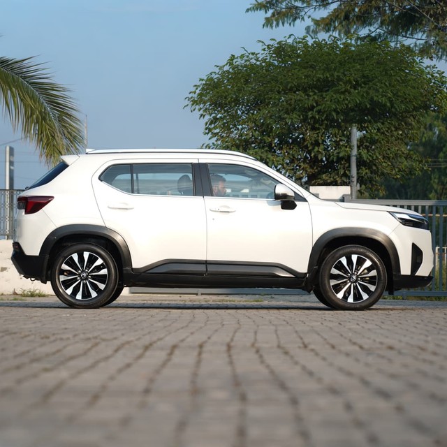 Second-hand 2023 Honda Elevate VX Non RF for sale in Karnal-1