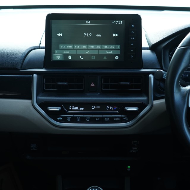 Second-hand 2023 Honda Elevate VX Non RF for sale in Karnal-9