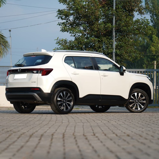 Second-hand 2023 Honda Elevate VX Non RF for sale in Karnal-2